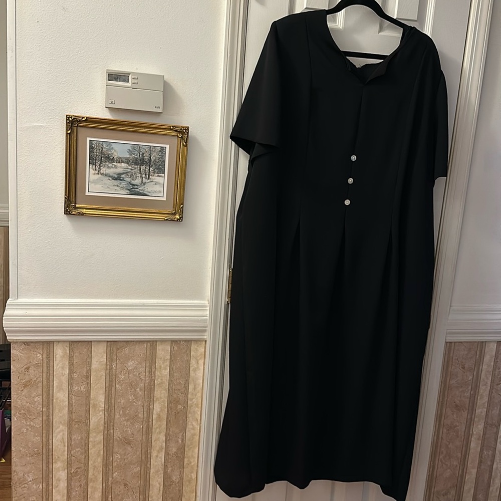 4X Black dress